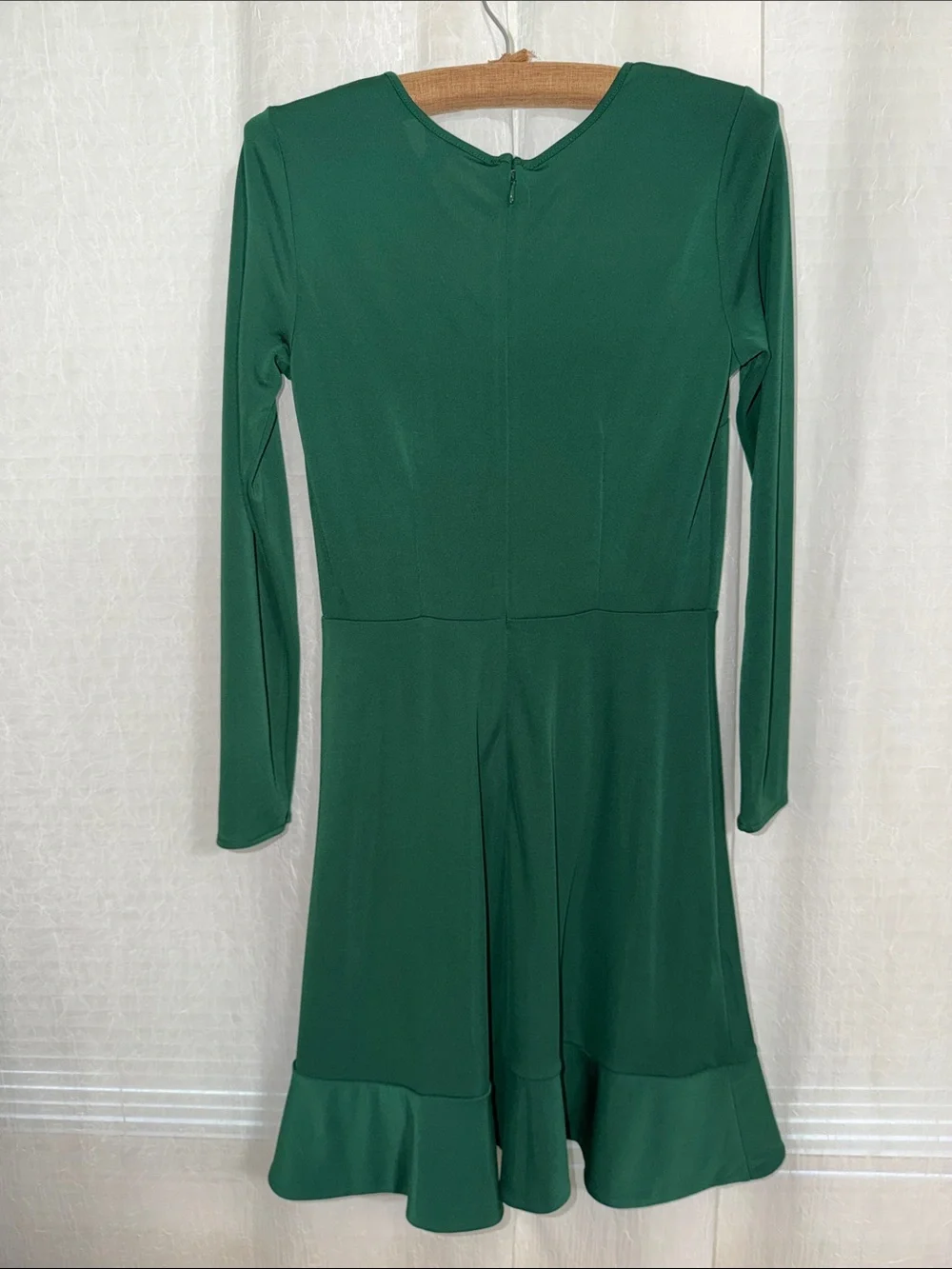 Ann Taylor 0 Green Ruffle Shoulder Hem Long Sleeve Back Zip Jersey Dress